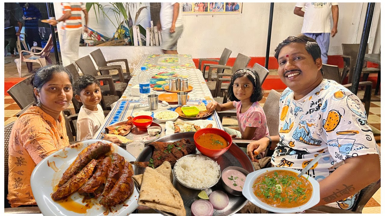 आम्ही गेलो देवबाग तारकर्ली मधील NAMITA BEACH HOUSE मध्ये 😍 | SEAFOOD AND STAY | S For Satish | Kokan