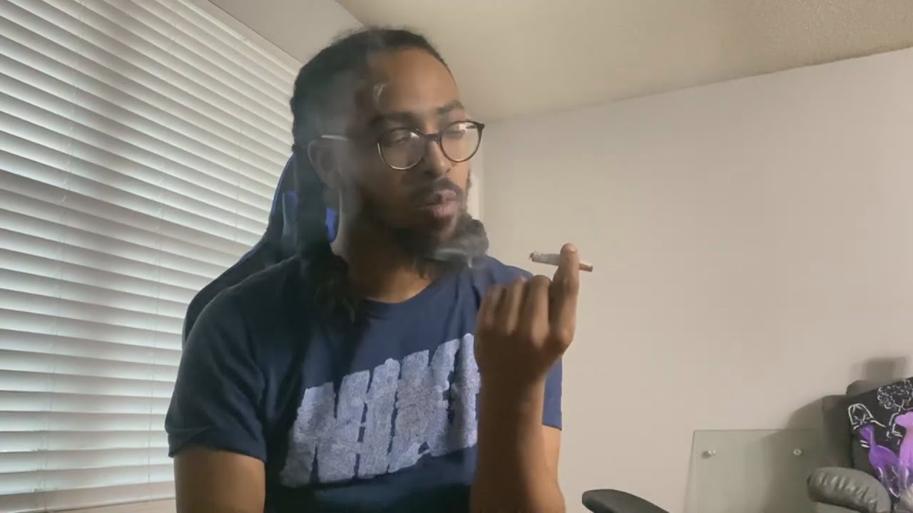 GMO COOKIES STRAIN REVIEW🍪 + STORY 1ST TIME SMOKING🍃💨