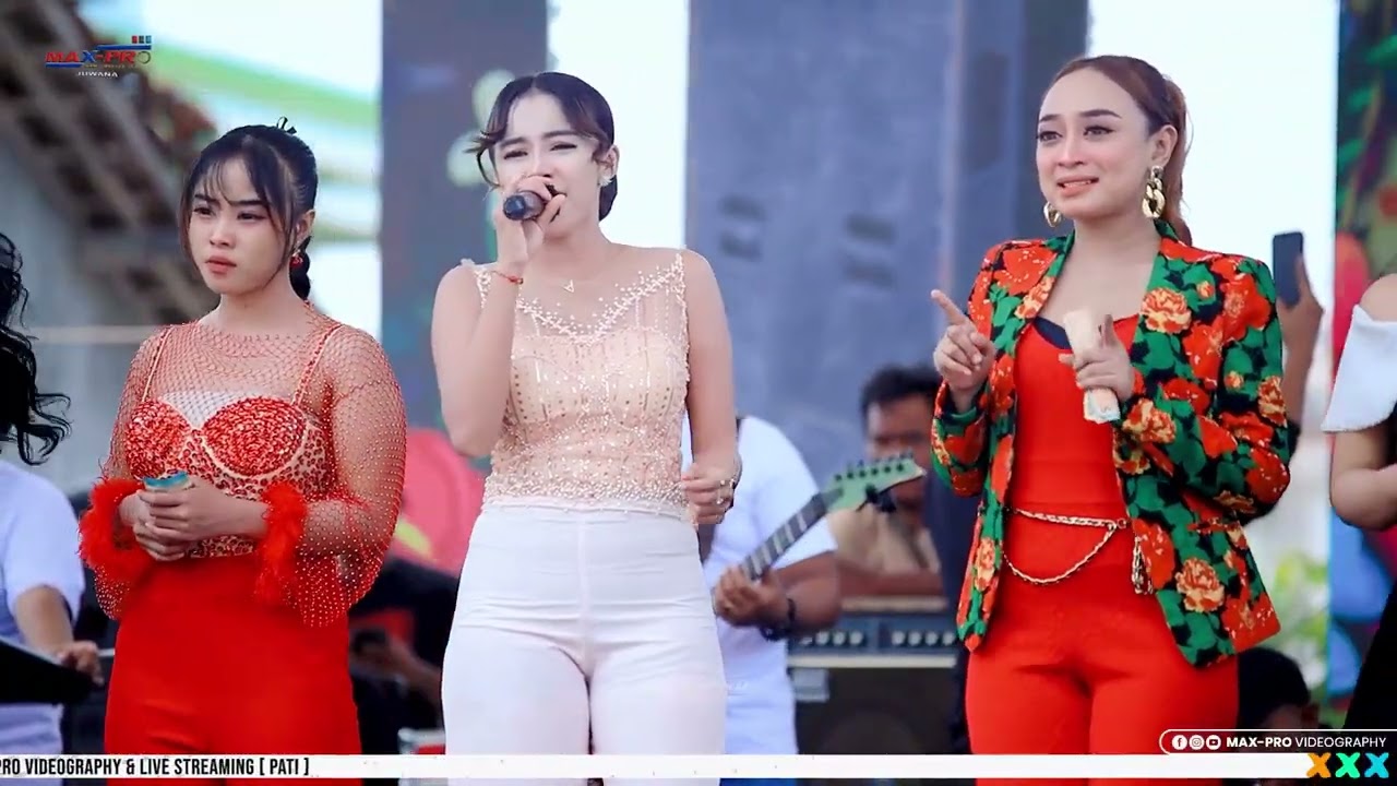 PRAU LAYAR - ALL ARTIST MBOIS MUSIC LIVE GUNUNG BARU KRAGAN