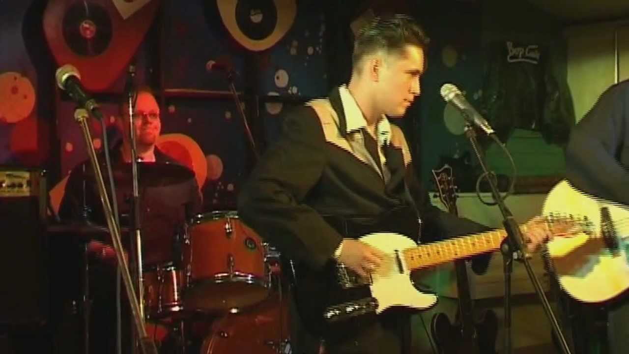 Phil Friendly & The Loners - Live at The Cruise Inn