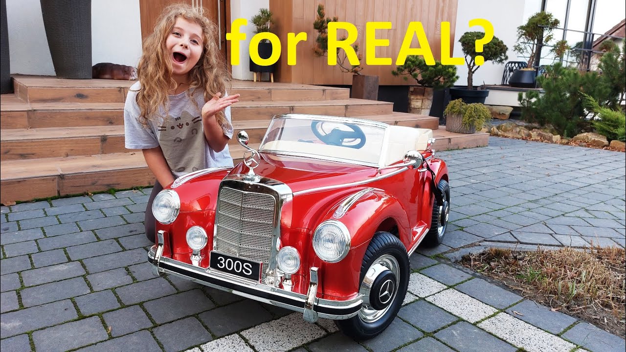 Riding the Mercedes-Benz 300 S Electric Car