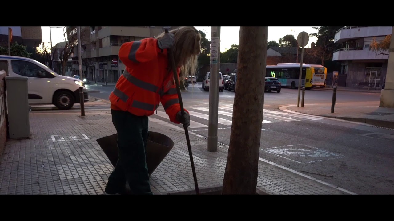 Cuidem Sant Boi: un dia amb la Paqui