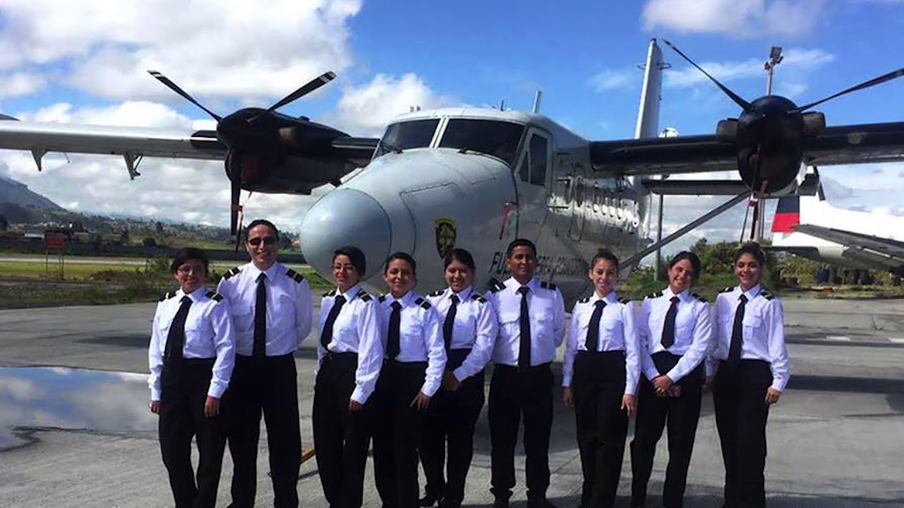 ESCUELA SUPERIOR DE AVIACIÓN VOLARE ECUADOR