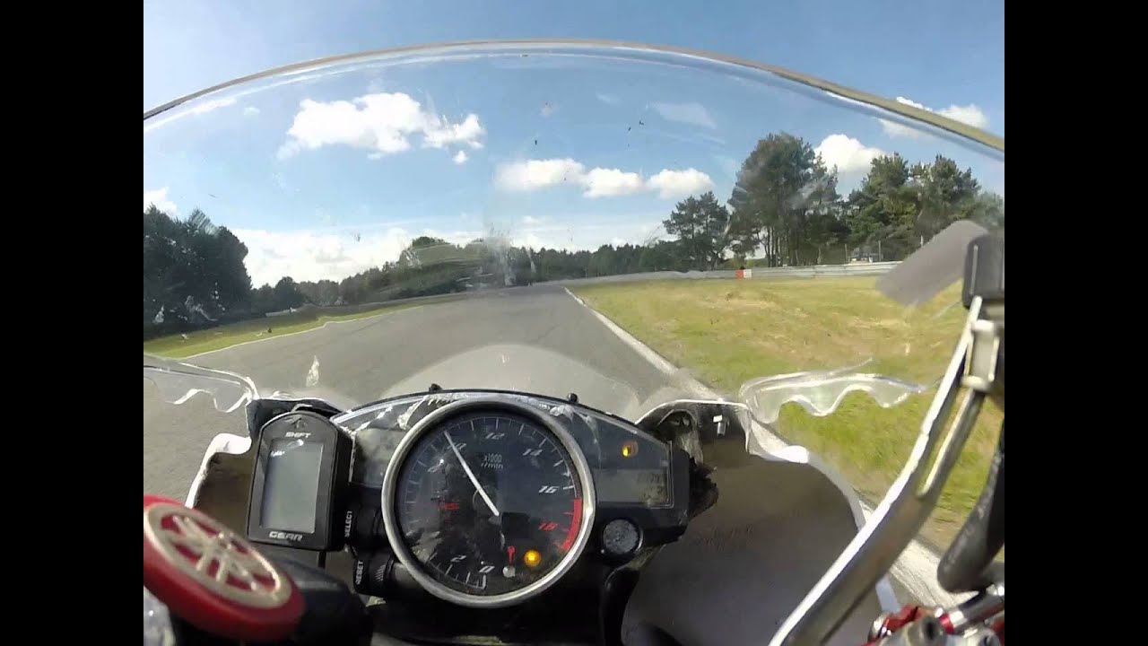 Tor Poznań 1.45.00 Yamaha r6 rj15