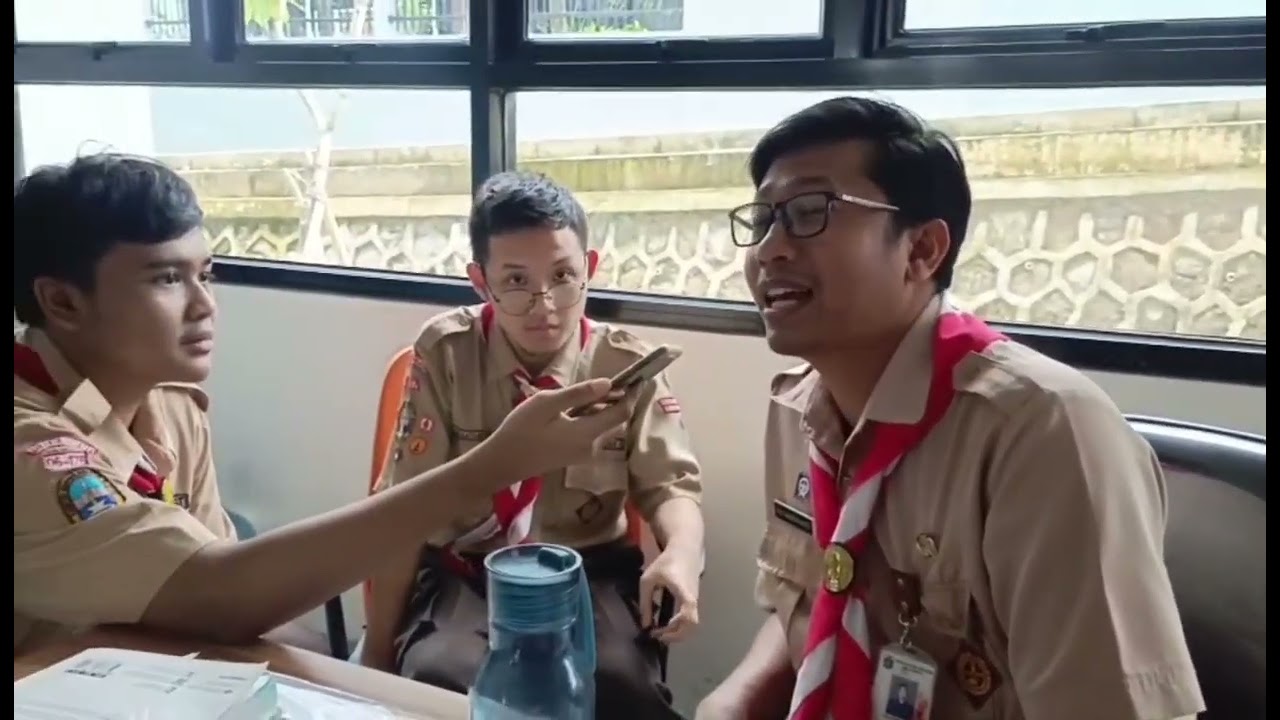 Tugas bahasa Indonesia tentang negosiasi kelompok 4
