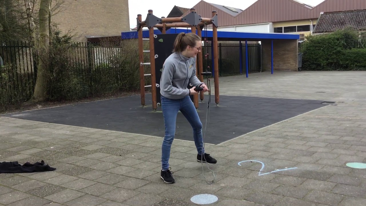 Buiten spelen om fit de blijven! Week 1 oefeningen, CBS de Vliet, Klaaswaal