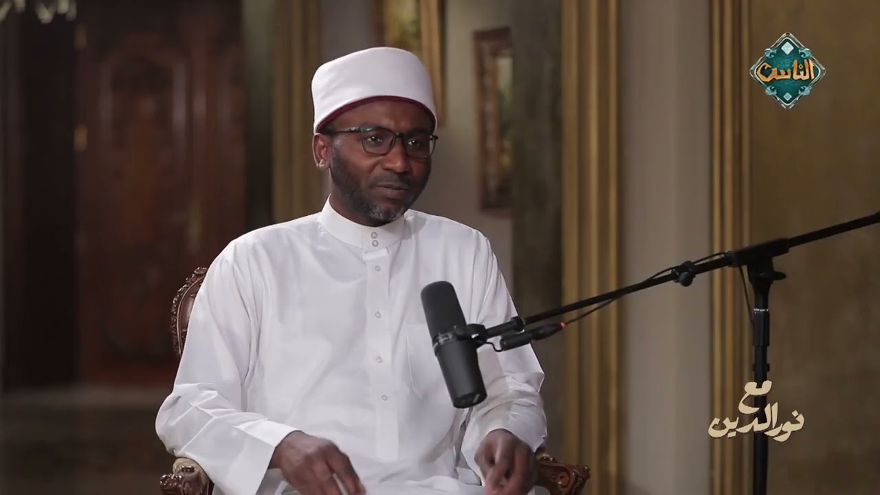 لماذا ضاعت الكثير من المذاهب الفقهية عبر تاريخ الفقه الإسلامي ؟  أ.د علي جمعة يجيب