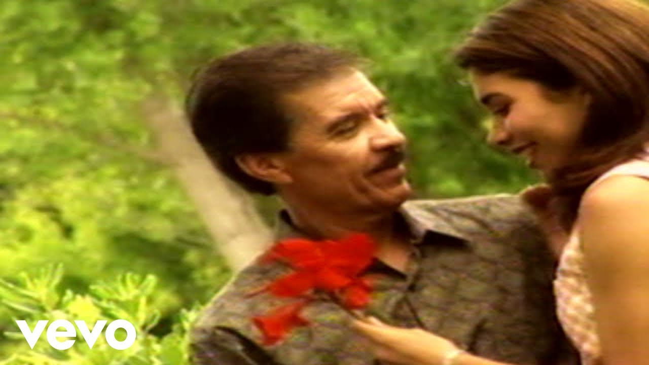 Héctor Montemayor - Si Se Te Ofrece Amor