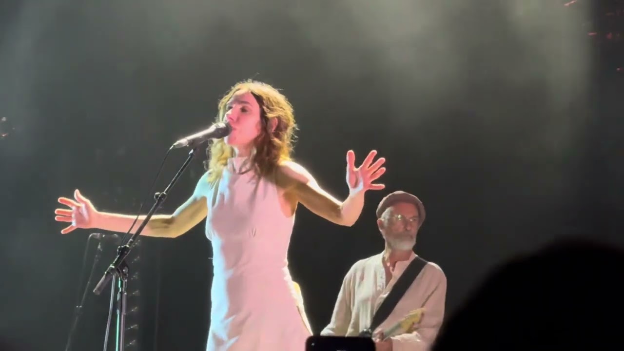 PJ Harvey , To bring you my love, Tour 2024, Madrid , Noches del Botánico