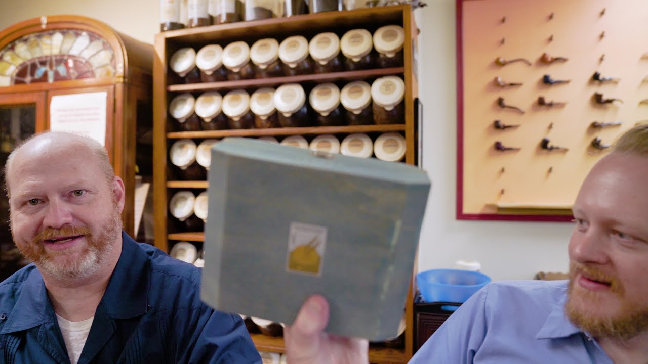 Opening an Ultra-Rare Credo Cigar Box &ndash; Pit Stop 33