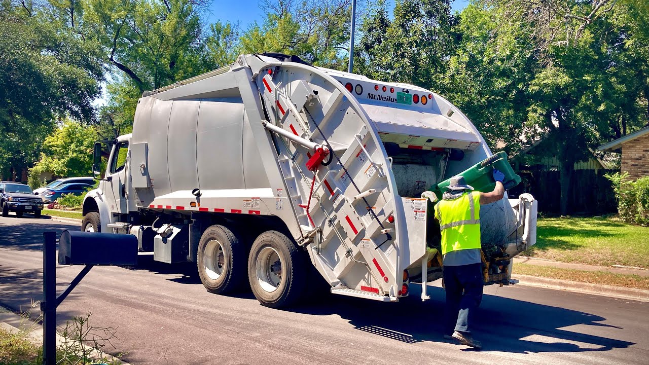 Big Truck Rental Garbage Truck: Freightliner M2 Mcneilus Rear Loader on Yard Waste