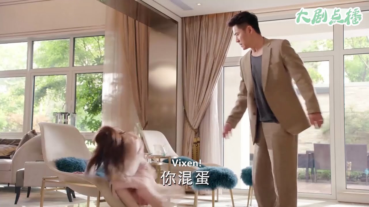 Девушка с интригами сформулировала Золушку и гордилась, но ее отец ударил ее!