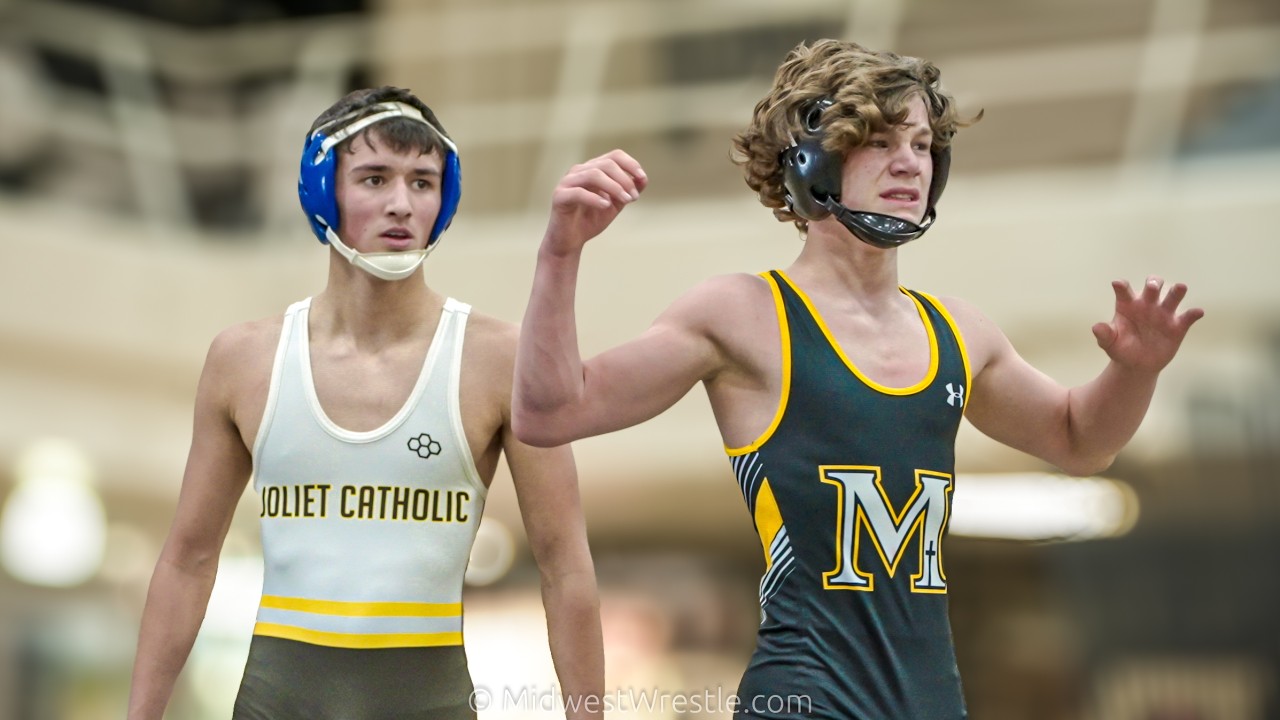126 – Joey Baranski {G} of Chicago Heights Marian IL vs. Jake Hamiti {R} of Joliet Catholic IL