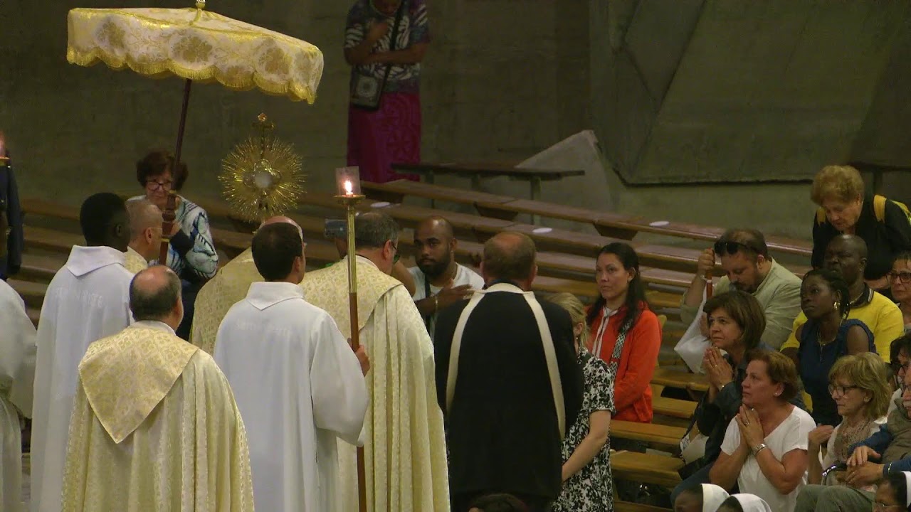 Procession eucharistique du Sanctuaire de Lourdes July 16, 2024