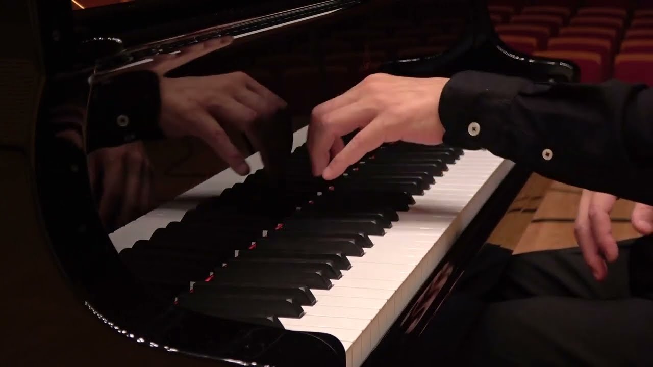 Ravel: Menuet antique (Ichiro Kaneko)
