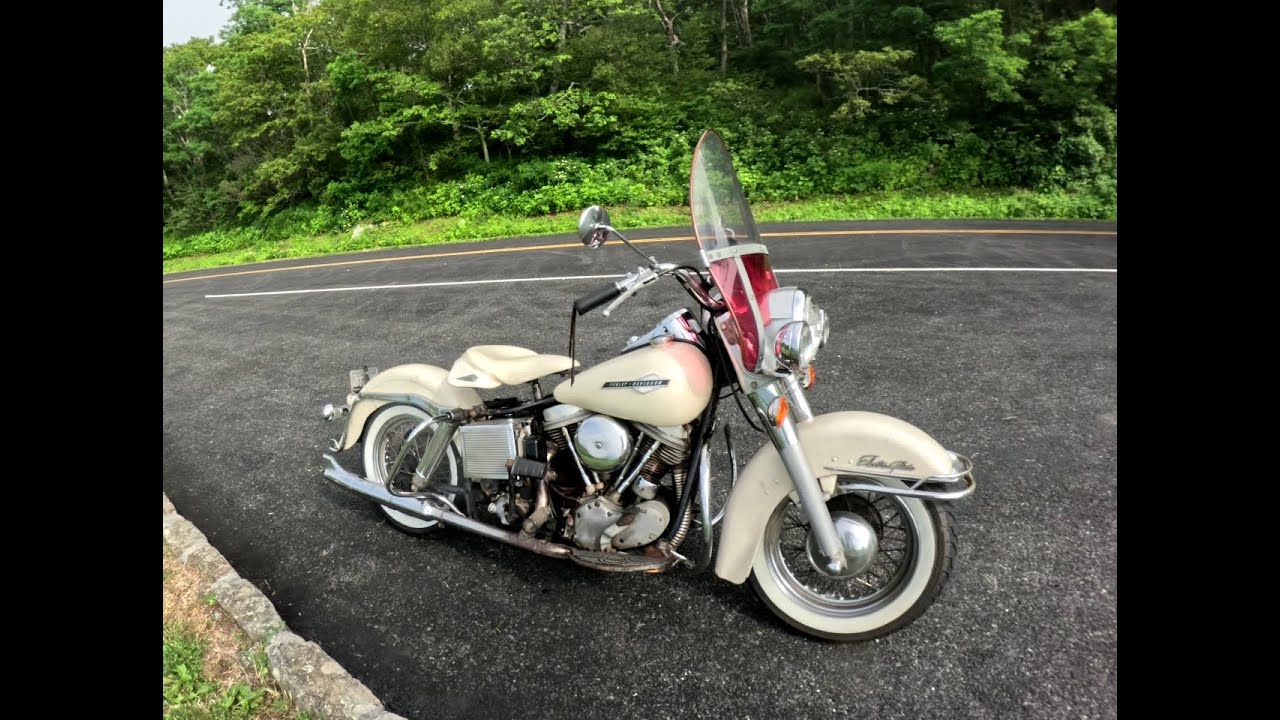 Cruising my Harley Davidson 1965 PanHead Electraglide