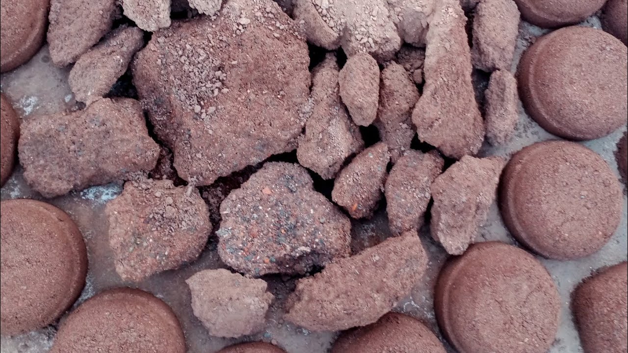 ASMR: Super Crispy Red Sand Dry & Water Crumbling on Floor#asmr #crushing #crumbling