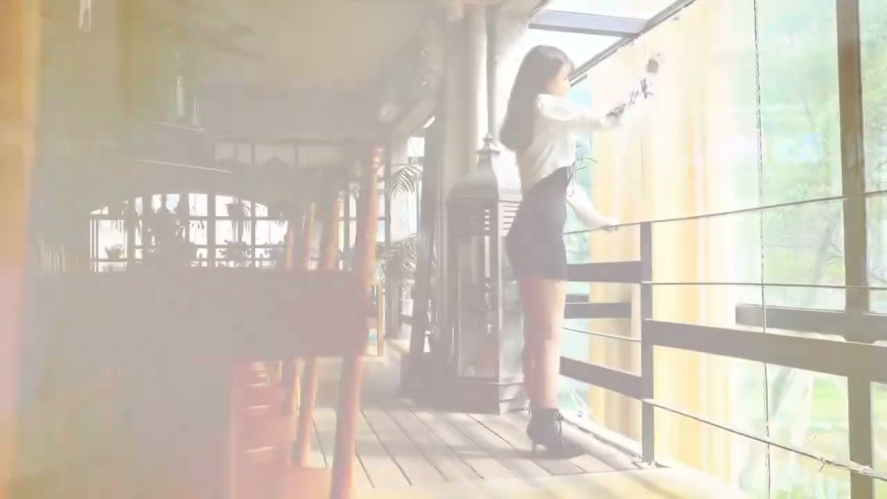 2025 Woman Cross-tied Autumn Ankle Boots Flock Pointed High Heels