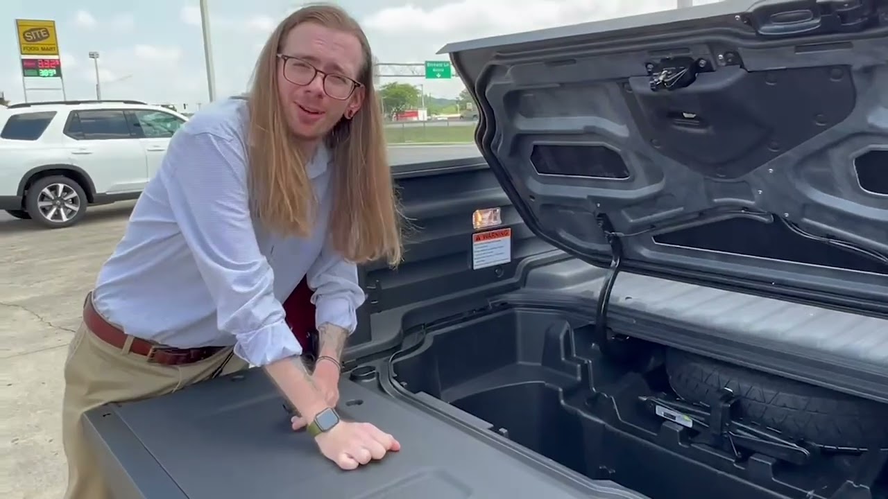 Germain Honda of Beavercreek's Tutorial Tuesday: The Ridgeline's In-bed Trunk