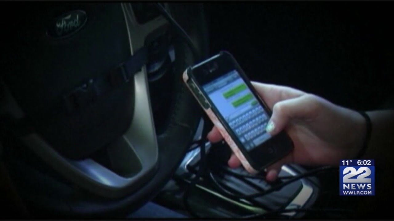 New hands-free cell phone law goes into effect on Sunday