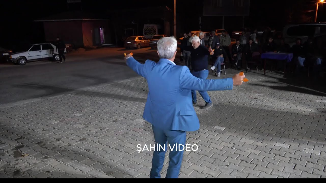 KÜTAHYA SİMAV SÖGÜT KÖYÜNDE ERKEKLERİN YÖRESEL KAŞIK OYUNLARI