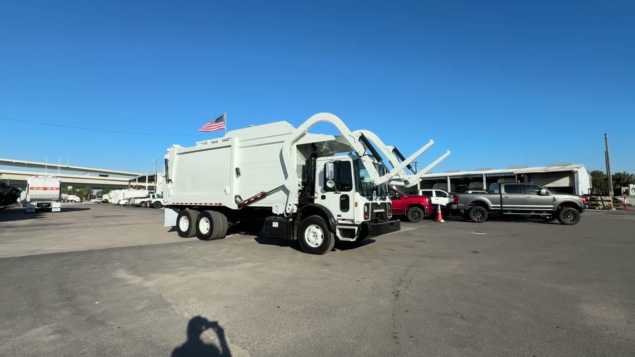 2016 Mack MRU 613 40 Yard Heil Front Loader Garbage Truck - 110124