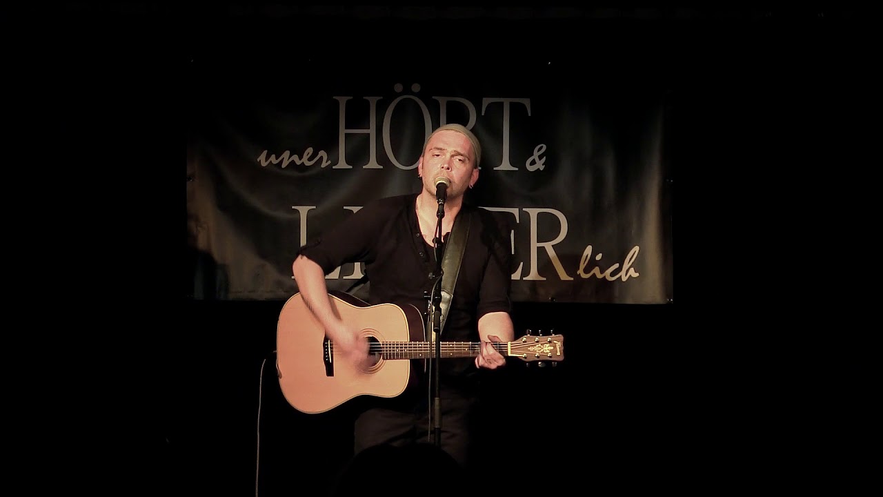 Bastian Bandt: Westen - live im Club Voltaire