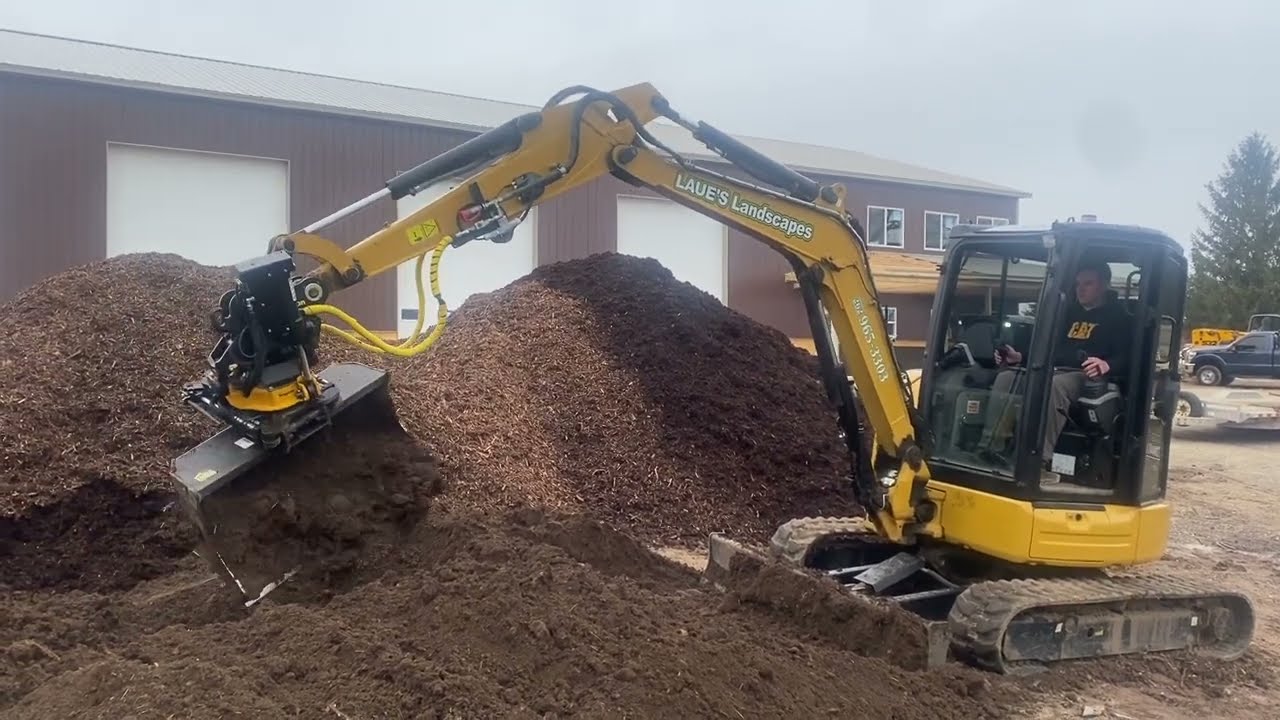 Cat 304 with ENGCON | DEMO @Laues_Landscapes