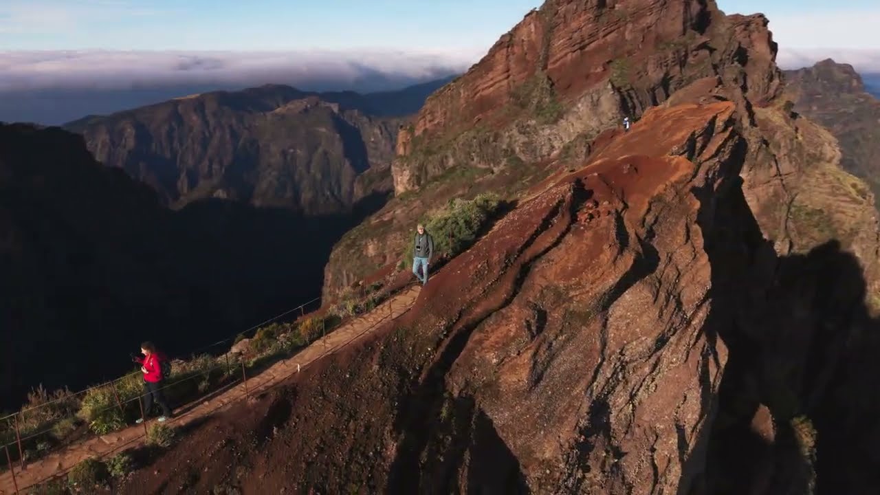 Hiking in the mountains - Pico Arieiro