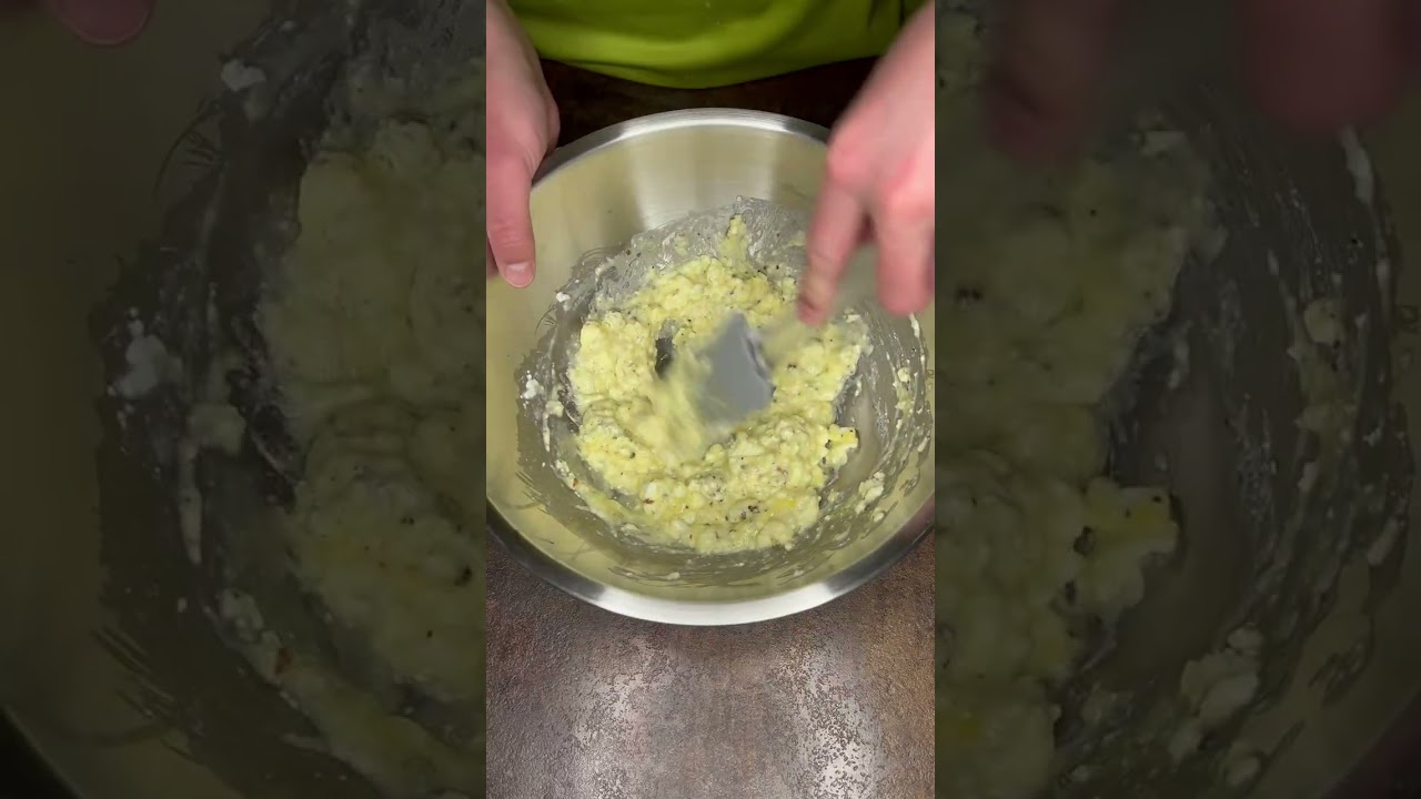Greek Tiropitakia:) 🇬🇷 