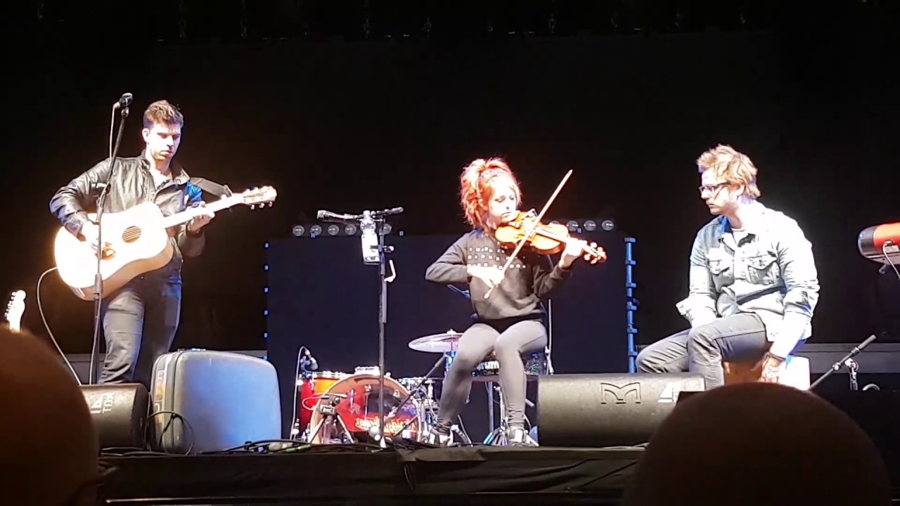 Lindsey Stirling - Hallelujah ‎acoustics [LIVE] in Oberhausen