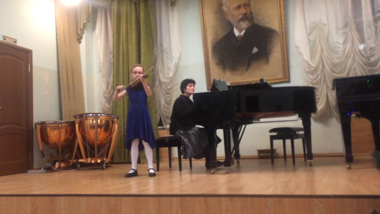 Синьковская Юлия 8 лет. Гендель - Гавот с вариациями