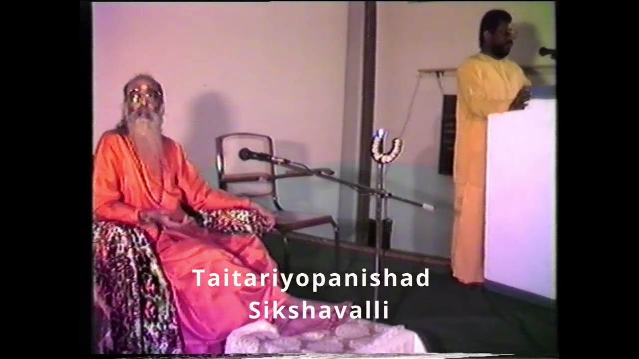 Swami Chinmayananda talks about the Upanishadic verses for valedictory function