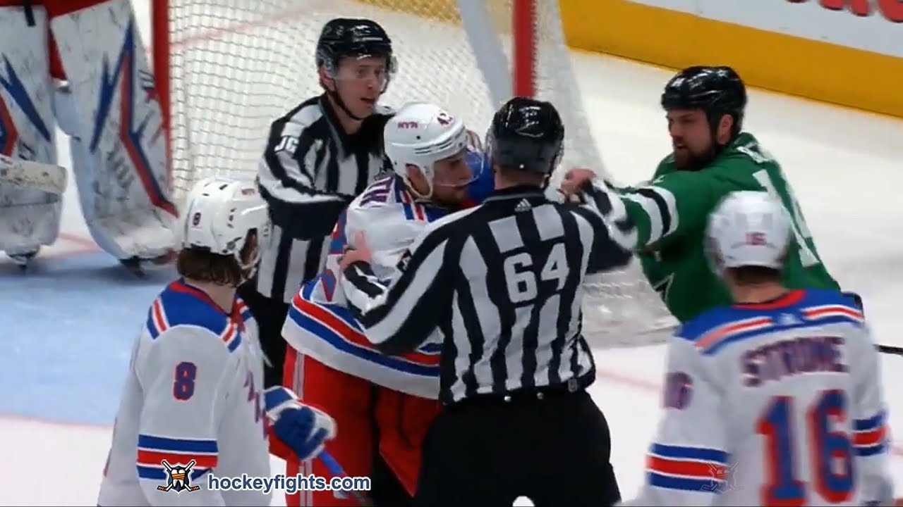 Brendan Smith vs Jamie Benn Mar 10, 2020