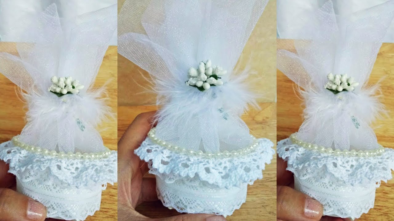 DIY Wedding Favors Boxes // Wedding Giveaways Packaging Idea from Recycled Plastik