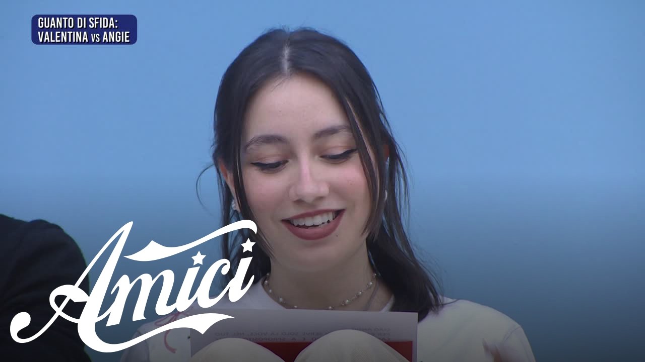 Amici 25 - Il guanto di sfida della prof. Pettinelli per Angie