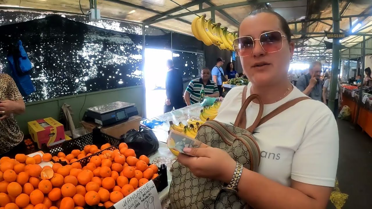 Cumpărături la piața centrală din Ploieşti. Cum vi se par prețurile?