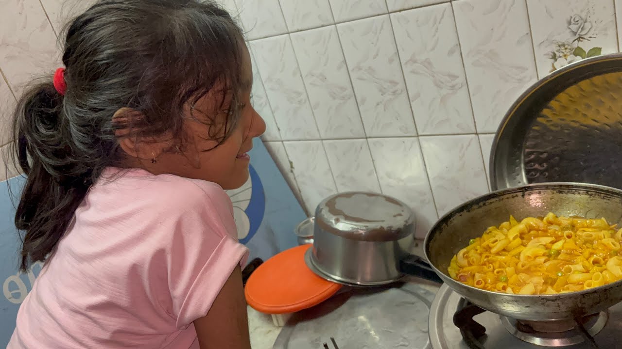 Sabji wala pasta 🍝 banaya | yahavi ka naam avani rakha | daily blog #dailyvlog #minivlog 