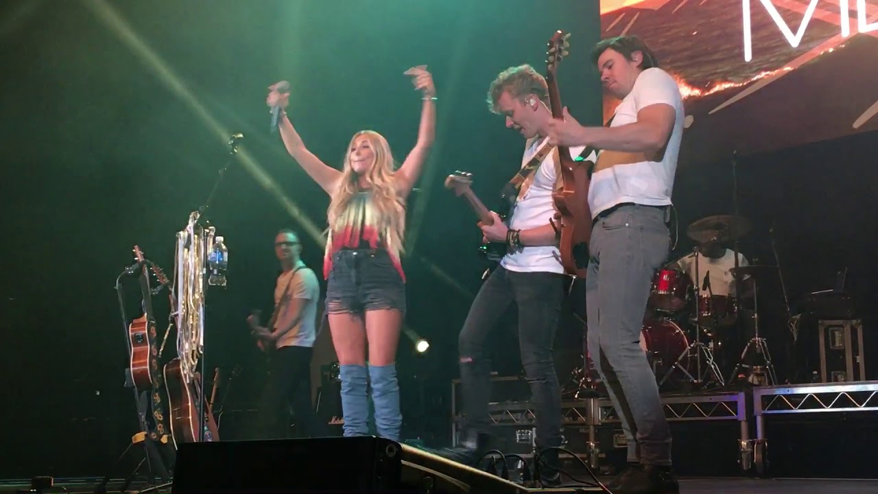 Madeline Merlo - Unraveling Live in Red Deer