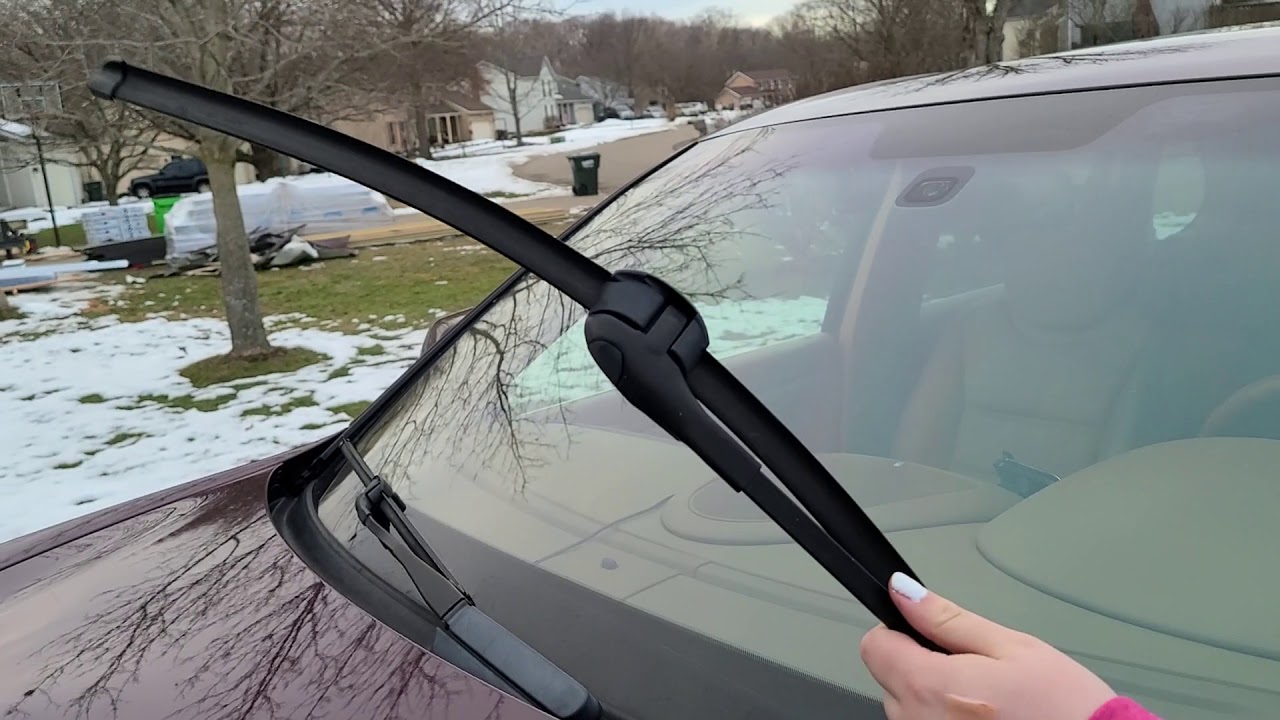 2018 Porsche Cayenne wiper blade replacement