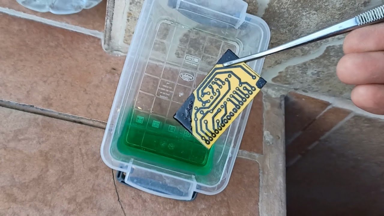 DIY method of making PCB using HCL  and hydrogen peroxide