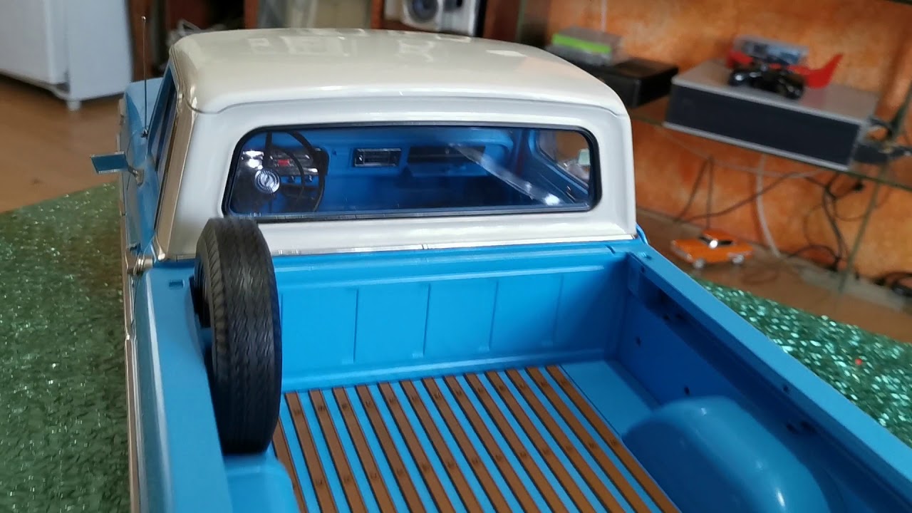 Ford F100 Salvat Escala 1/8 Pick Up