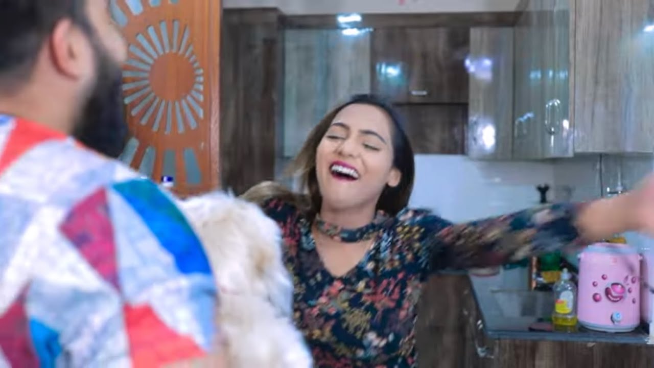 girlfriend Boyfriend aur Kutta || Rinki Mishra