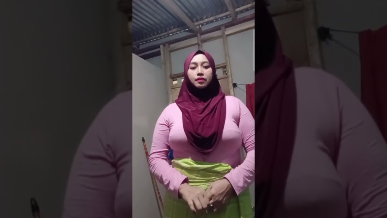 memperkenalkan diri