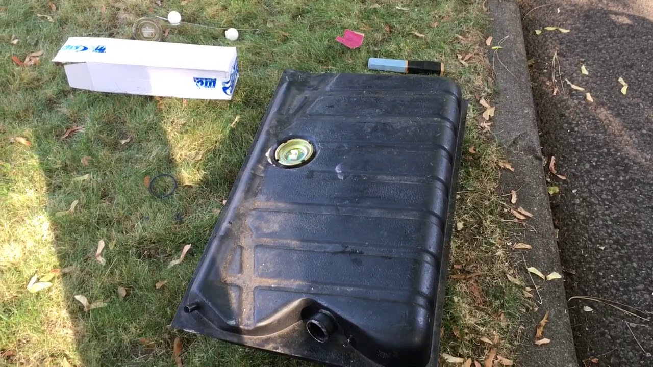 73 Vw super beetle fuel tank sending unit and intake heater wrap pt.1