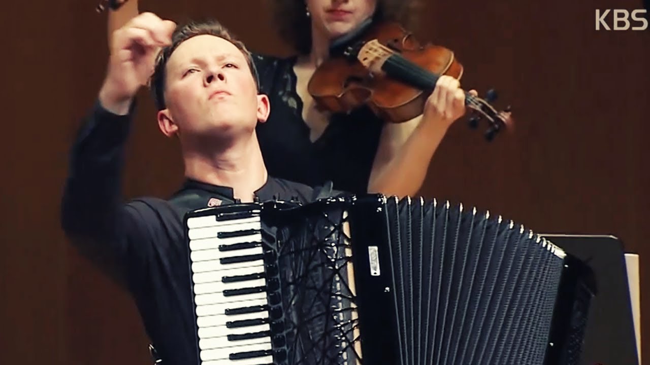 Piazzolla The Four Seasons of Buenos Aires (Estaciones Porteñas) – Martynas Levickis & Mikroorkéstra