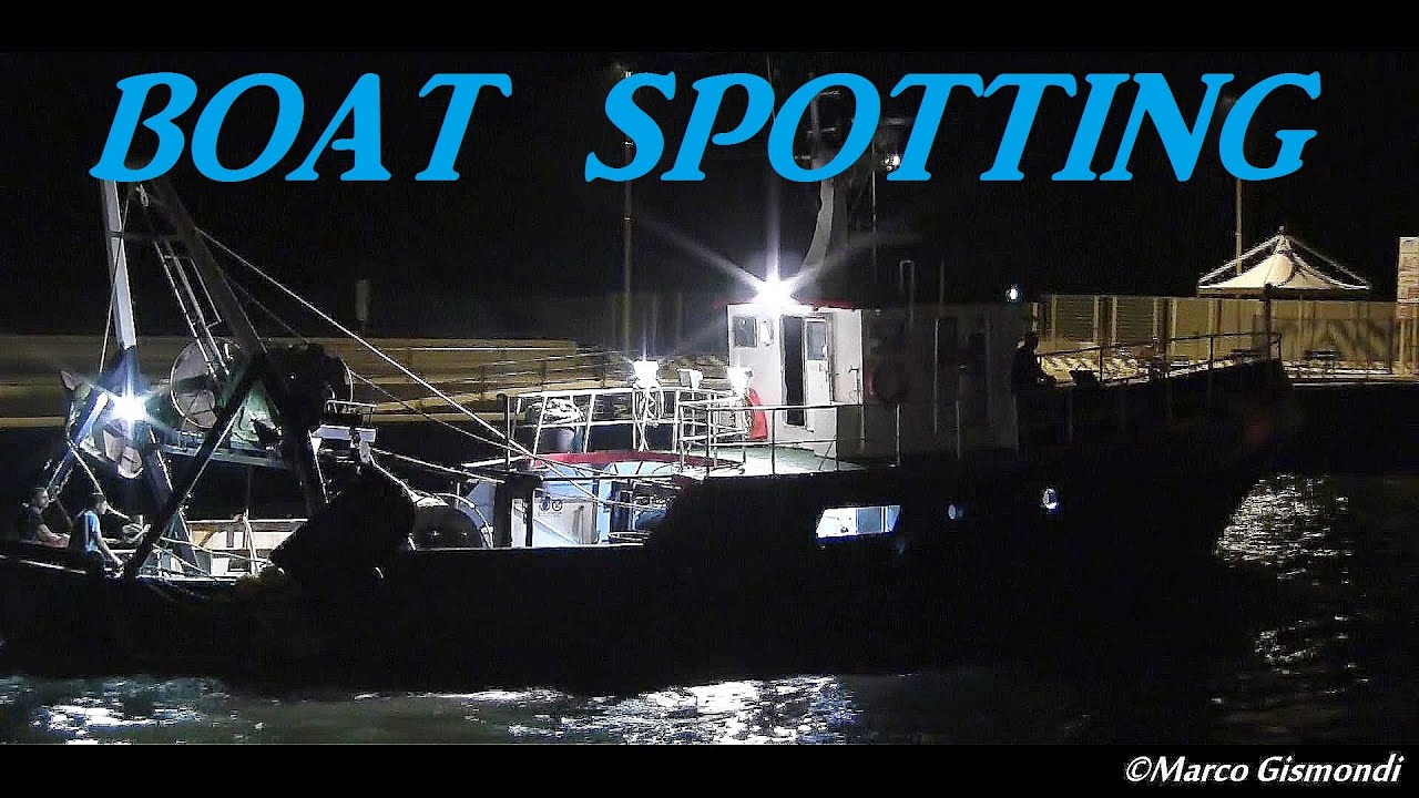 Boat spotting - Fishing boats outbound from Fiumicino's port