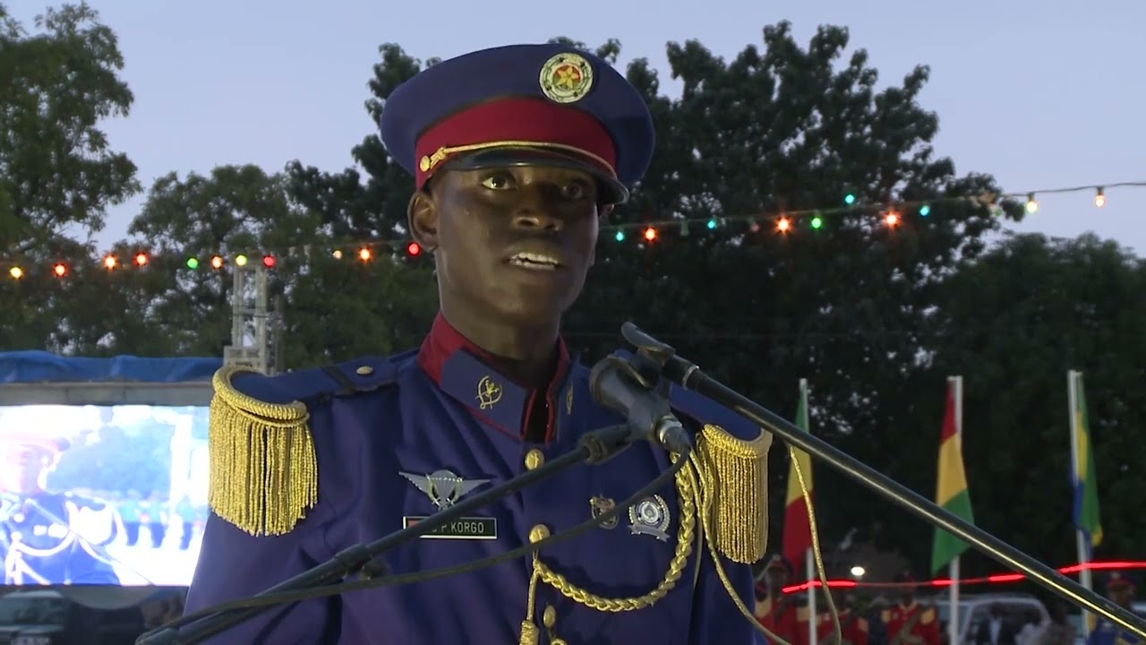 Rtb - Sortie de la 22è promotion des officiers d'active de l'académie militaire Georges Namoano