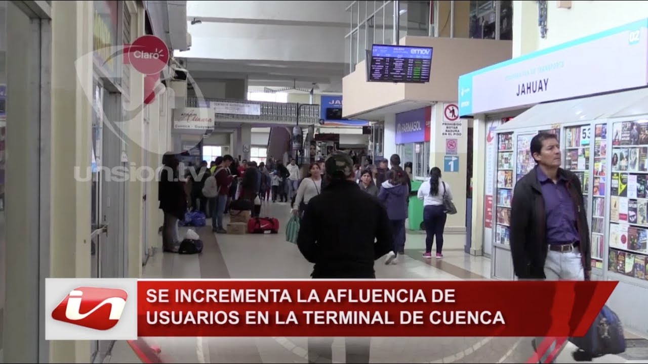 Terminal Terrestre de Cuenca con gran afluencia de viajeros