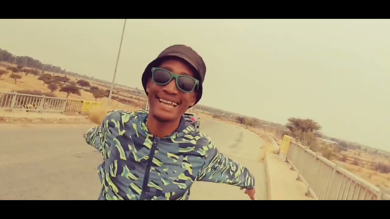 T29TE-Mophi__Fast-skuta(official music video)